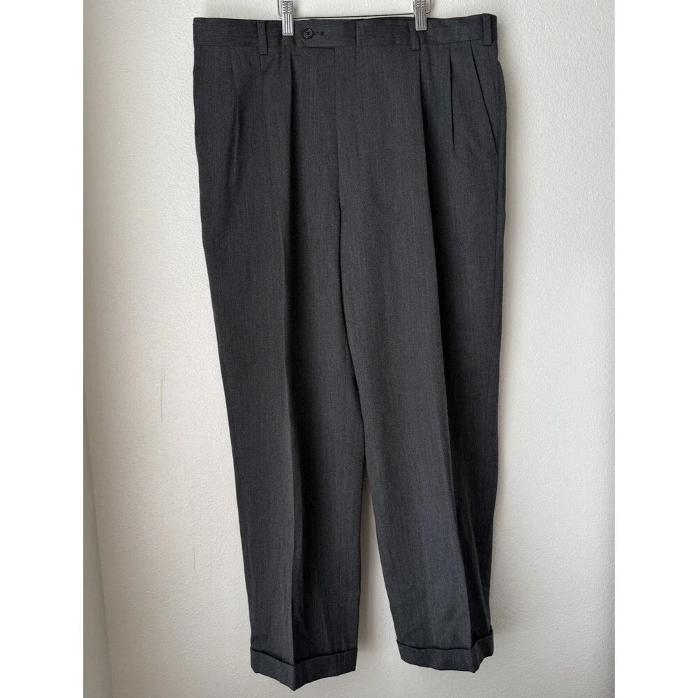 Burberry London 2-Piece Suit‎ 43L 36x40 Gray Pinstriped 100% Wool Made USA